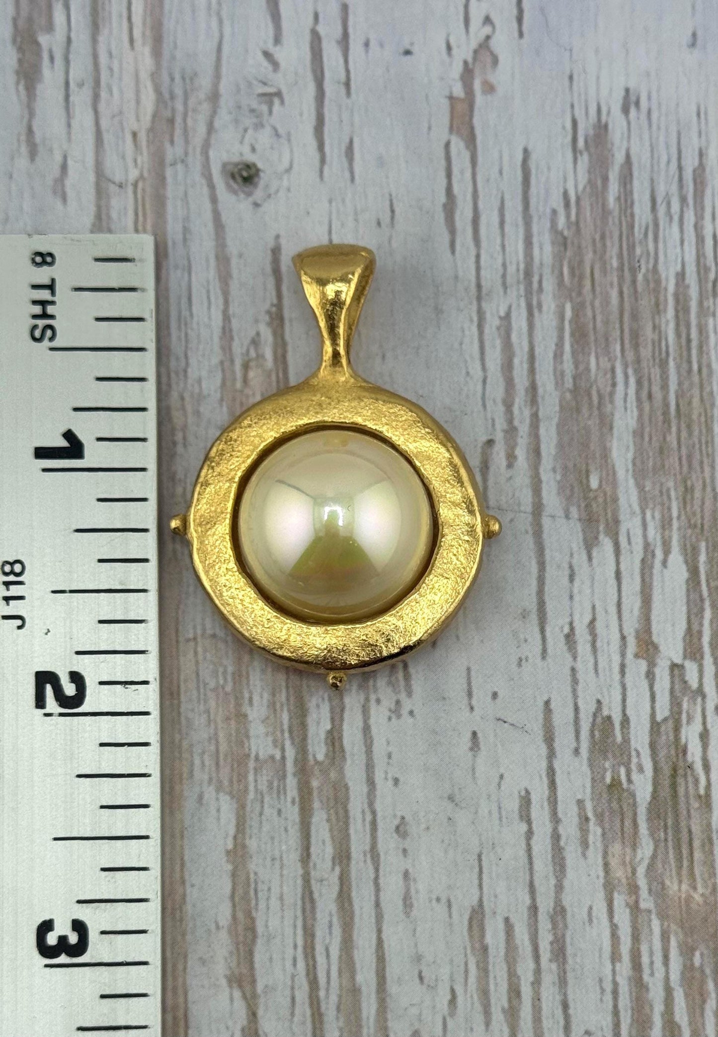 Grand Charm Perle AB, Plaqué Or 18k Vieilli - AG591