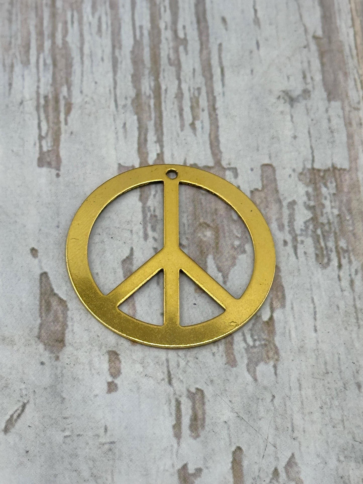 Pendentif grande taille léger motif Peace Sign, Plaqué or 18 carats vieilli - AG589