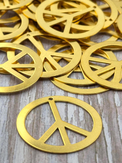 Lightweight Peace Sign Pendant, Satin 18k Gold Plated - ST603