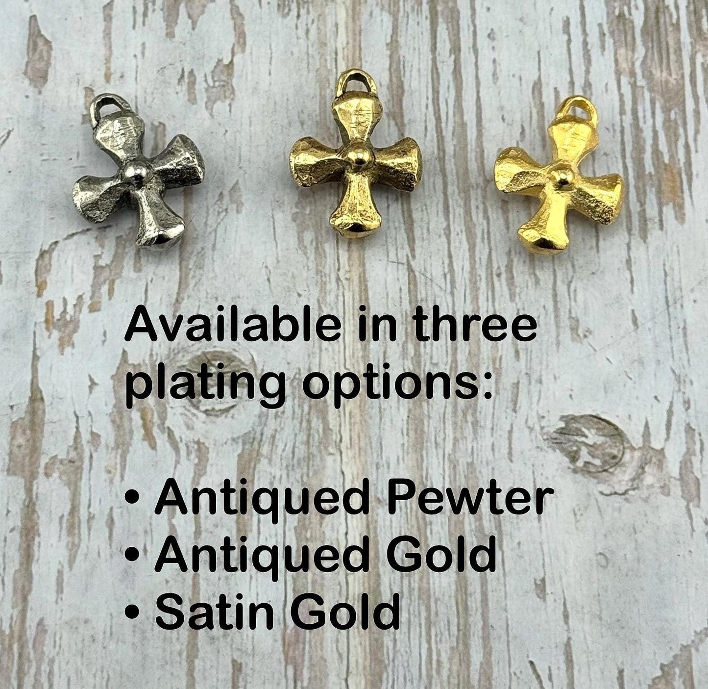 Pendentif croix épais, étain vieilli - PT480