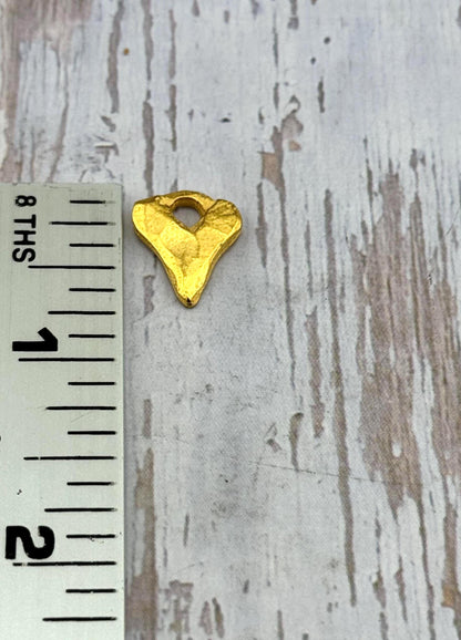 Small Rustic Heart Charm, Satin 18k Gold Plated - ST318