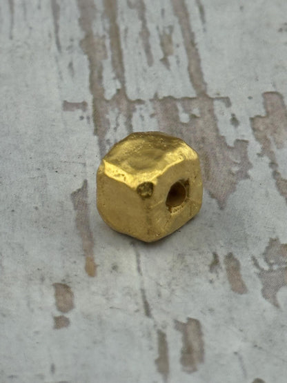 Square Artisan Spacer Beads, Satin 18k Gold Plated - ST277