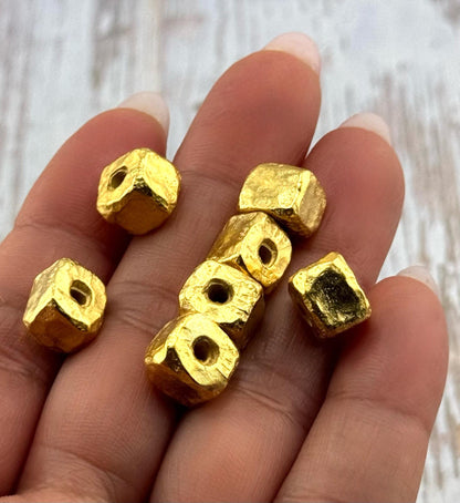 Square Artisan Spacer Beads, Satin 18k Gold Plated - ST277