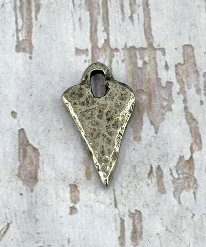 Pendentif cœur pointe de flèche, étain vieilli - PT491