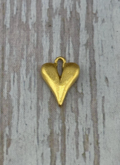 Petit pendentif cœur, plaqué or 18 carats, finition satinée - ST195