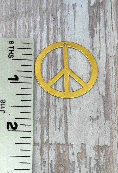 Lightweight Peace Sign Pendant, Satin 18k Gold Plated - ST603