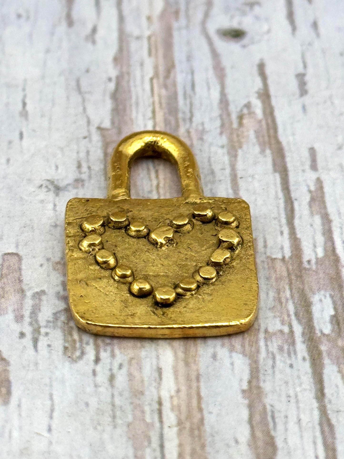 Grand pendentif Cœur Cadenas, Plaqué or 18 carats vieilli - AG115