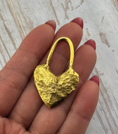 Chunky Hammered Heart Charm Toggle, Antiqued 18K Gold - AG093/A