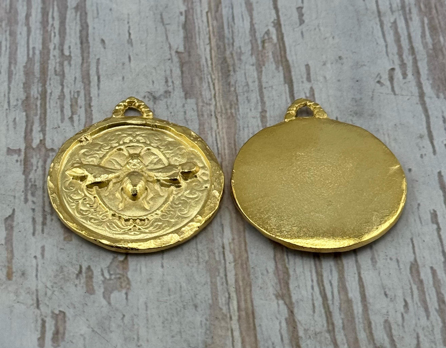 Round Hammered Bee Pendant, Satin 18k Gold Plated - ST269