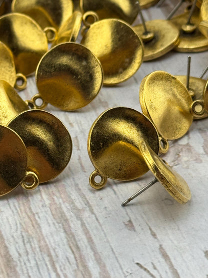 Boucles d'oreilles médaillon rond ondulé (Lot de 2), plaqué or 18 carats vieilli - AG168