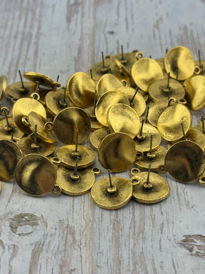 Boucles d'oreilles médaillon rond ondulé (Lot de 2), plaqué or 18 carats vieilli - AG168
