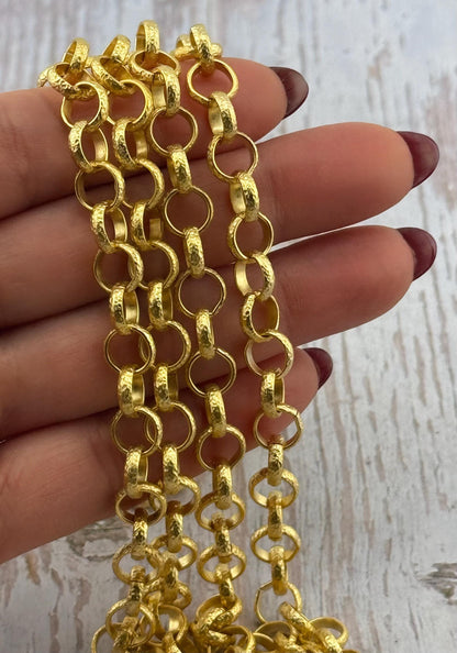 Chaîne Rolo ronde martelée, plaquée or 18 carats satiné - S067-CH