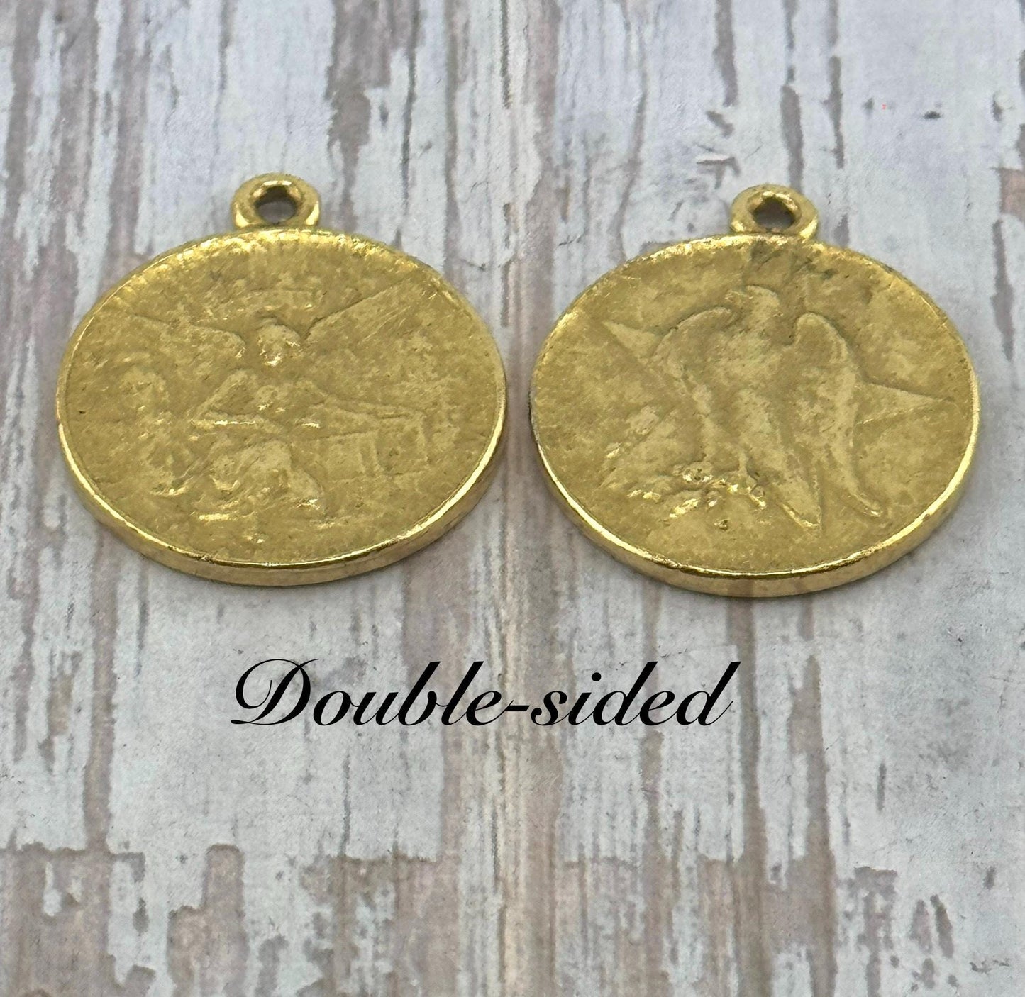 Colgante de Moneda Réplica de Ángel y Águila, Chapado en Oro de 18k Envejecido - AG180