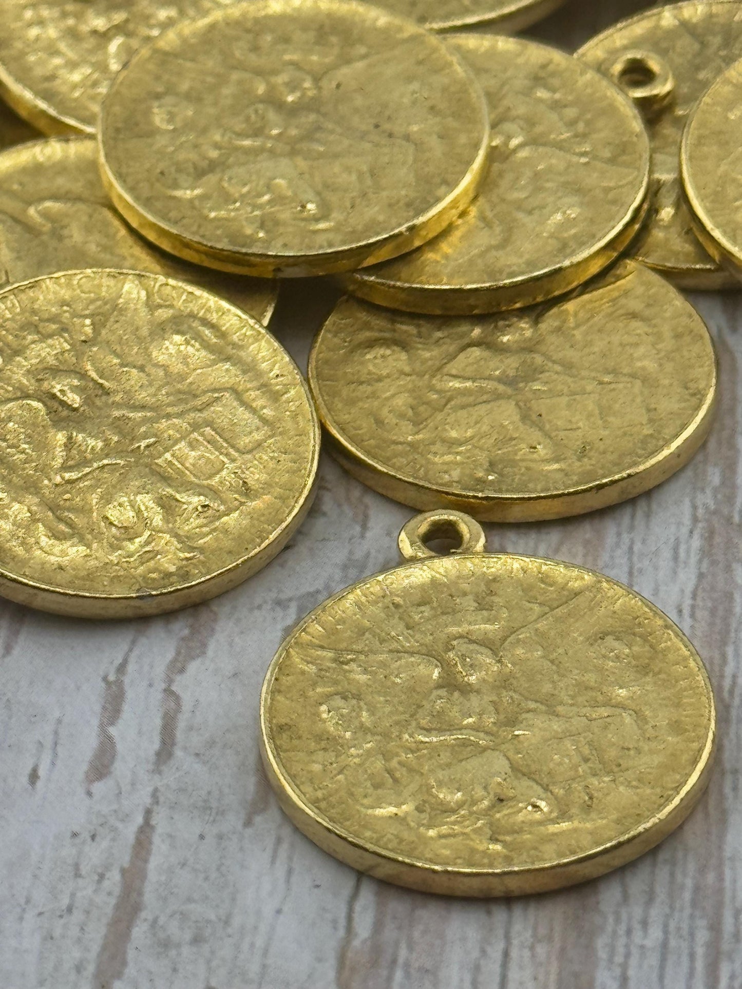 Colgante de Moneda Réplica de Ángel y Águila, Chapado en Oro de 18k Envejecido - AG180