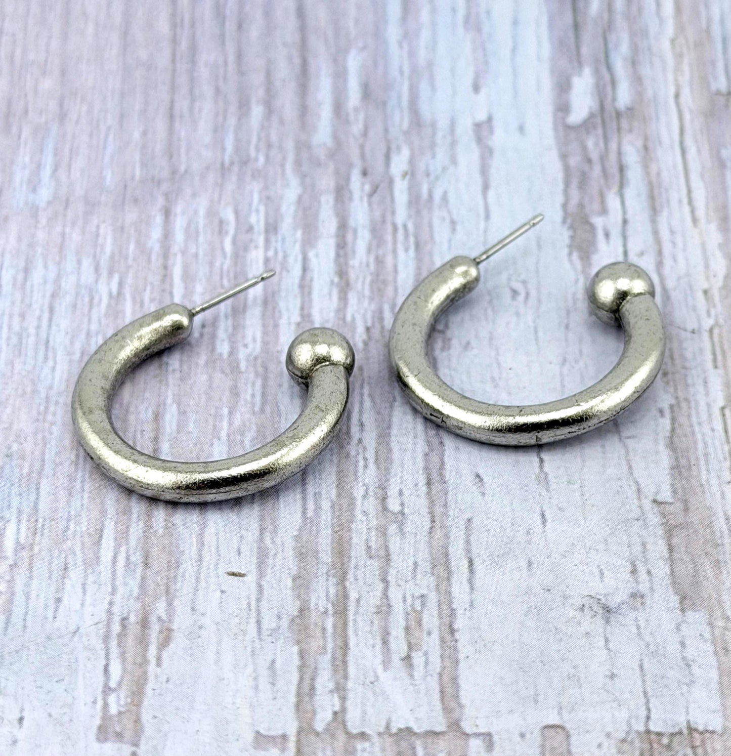 Boucles d'oreilles créoles demi-cercle de 1 pouce, étain vieilli - PT566