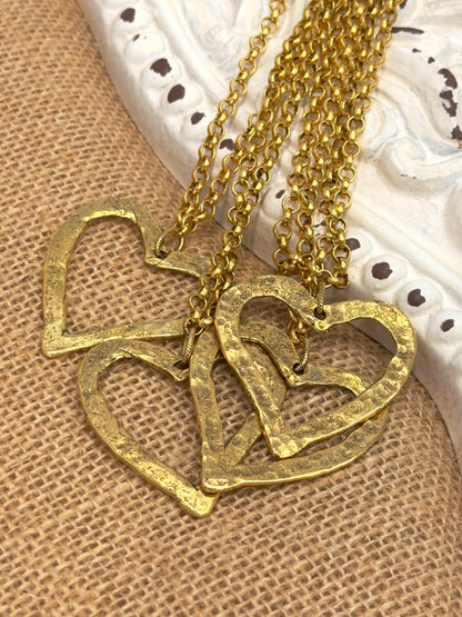 Pendentif Cœur Ouvert Martelé, Plaqué Or 18 Carats Vieilli - AG050