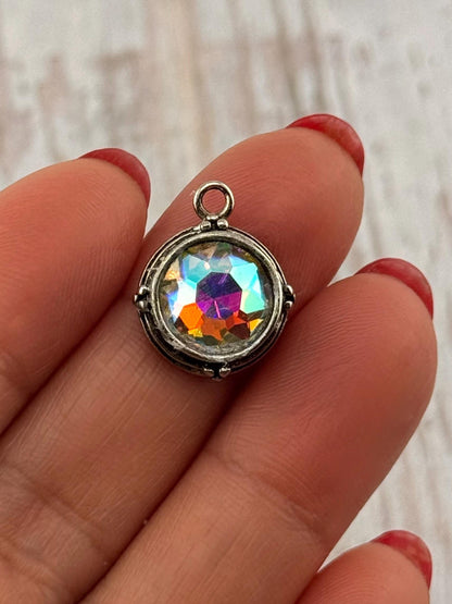 Breloque ronde irisée en cristal AB, plaquée étain vieilli - PT543