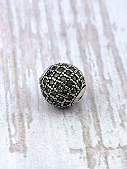 Perle ronde 10mm micro-pavée en oxyde de zirconium, plaqué étain vieilli - PT546