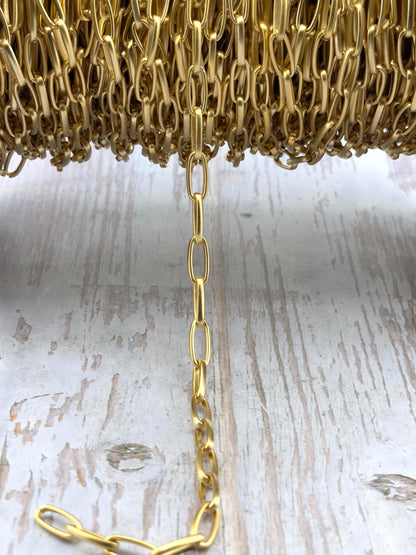 Cadena Larga de Eslabones tipo Clip, Baño de Oro 18k Satinado - S069-CH