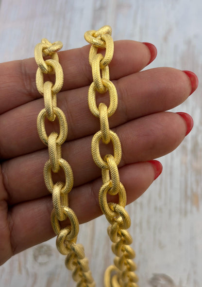 13x10mm Thick Oval Cable Chain, Satin 18k Gold Plated - S076-CH