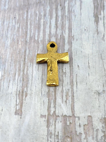 Pendentif croix rustique, plaqué or 18 carats vieilli - AG132