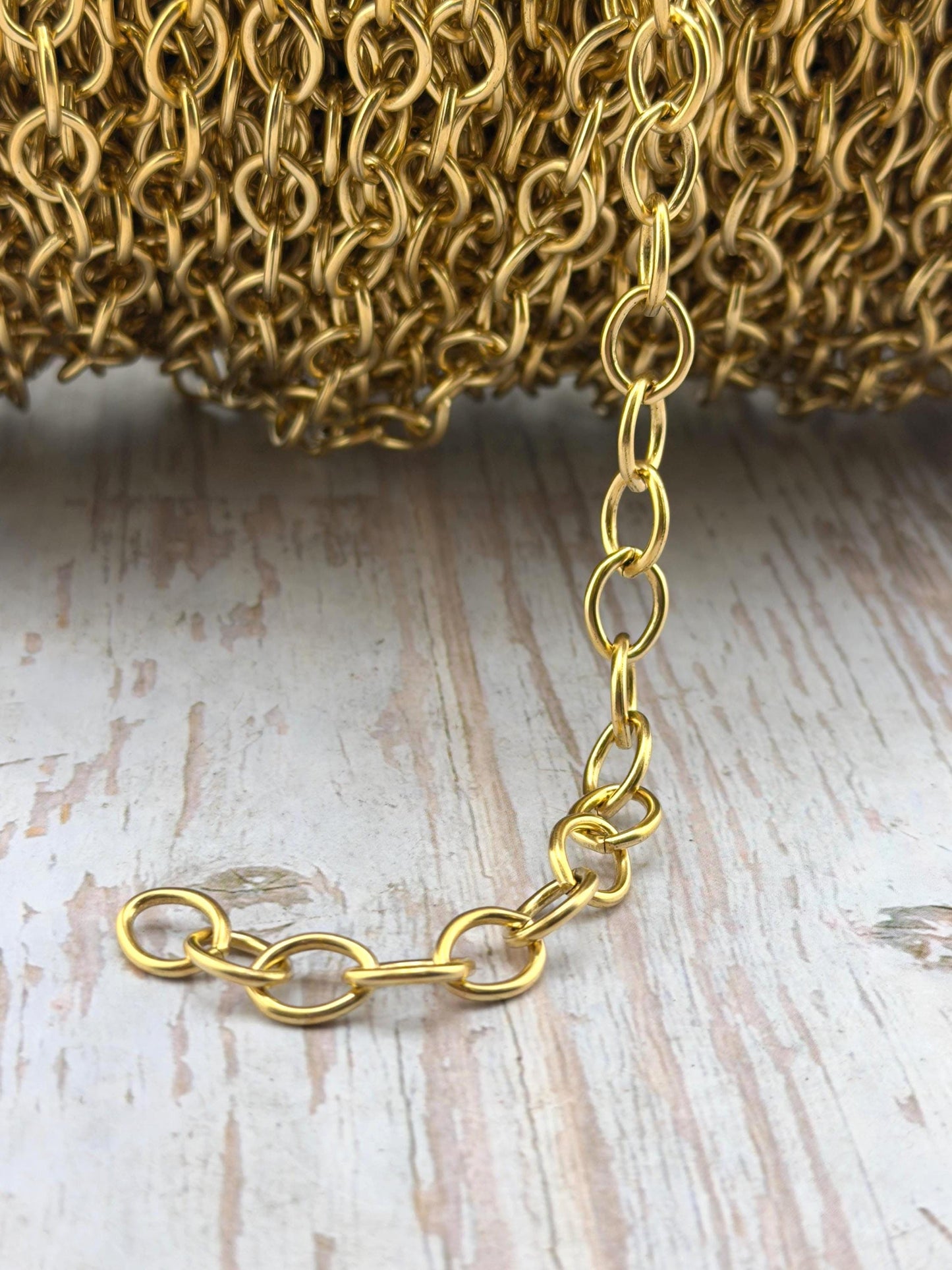 Cadena Ovalada Gruesa Tipo Cable, Bañada en Oro de 18k Envejecido - G105-CH