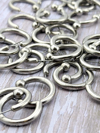 Boucles d'oreilles créoles demi-cercle de 1 pouce, étain vieilli - PT566