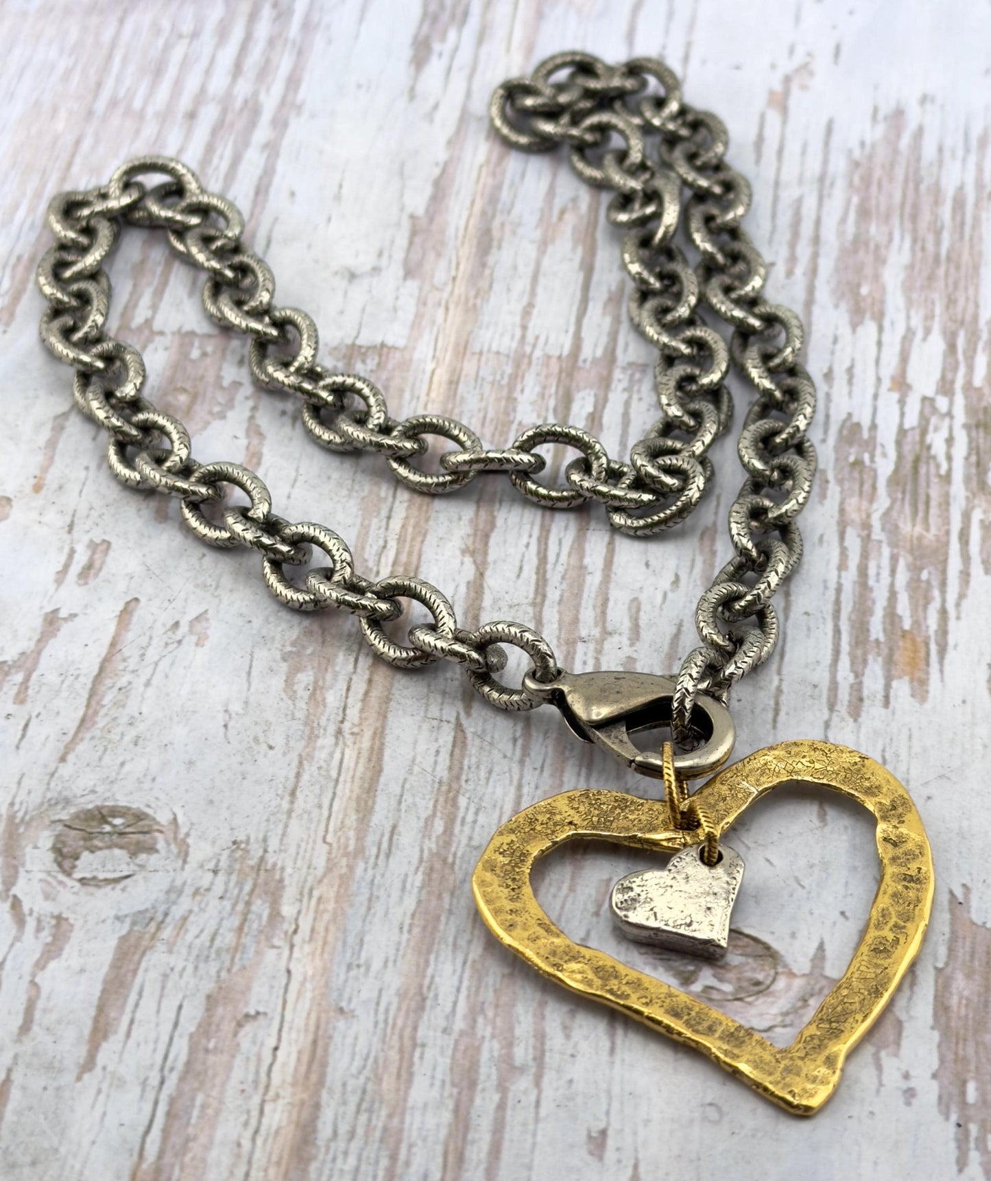 Pendentif Cœur Ouvert Martelé, Étain Vieilli - PT410
