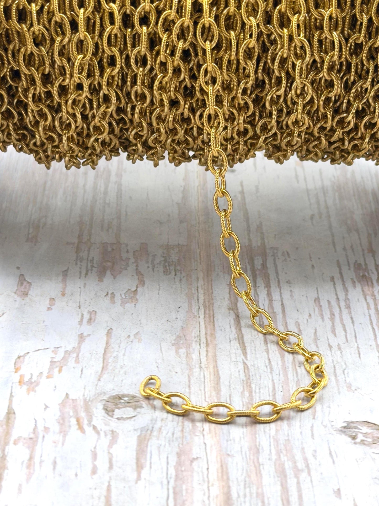 8x5mm Oval Textured Cable Chain, Antiqued 18k Gold Plated - G114-CH