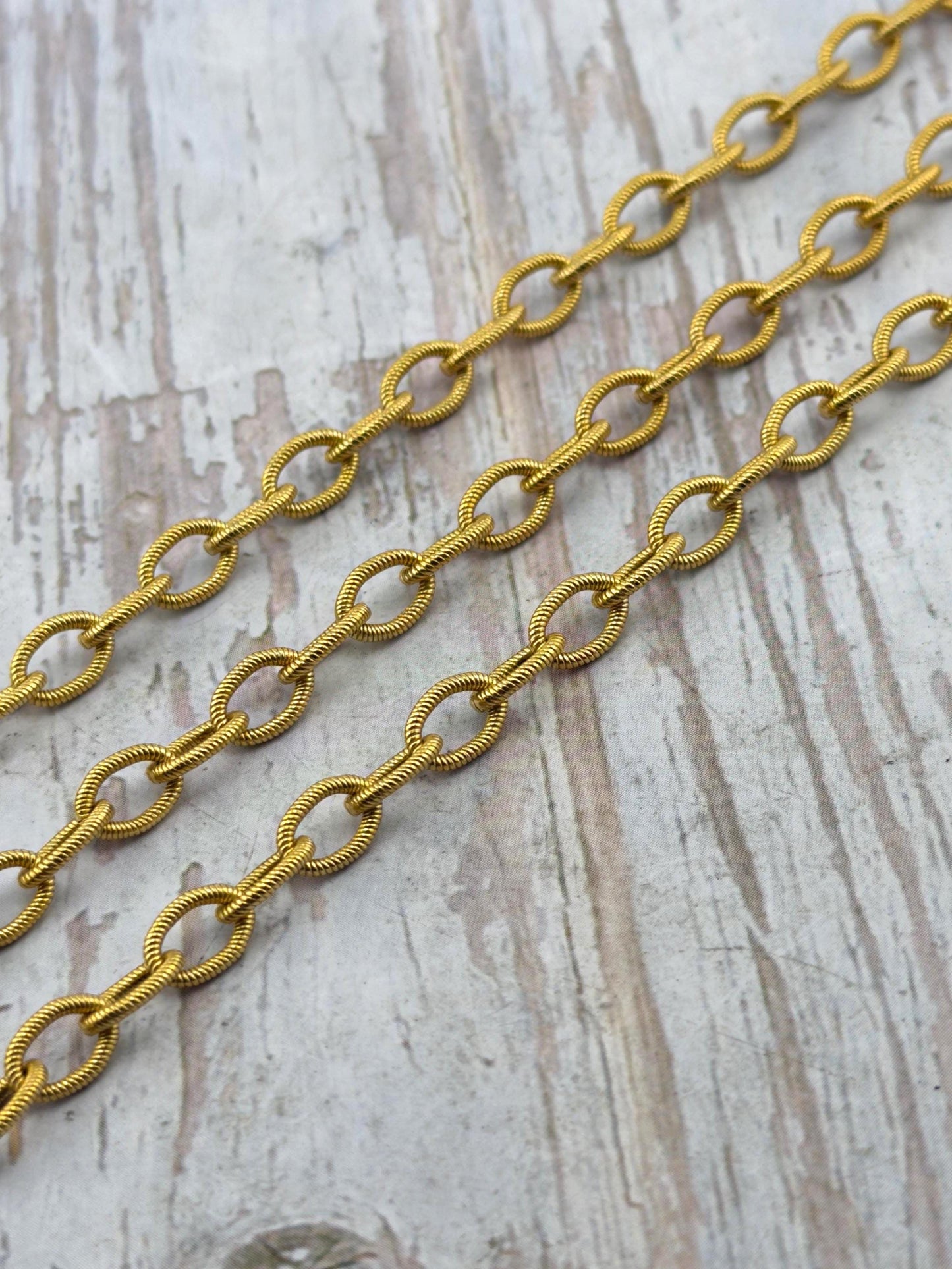 8x5mm Oval Textured Cable Chain, Antiqued 18k Gold Plated - G114-CH