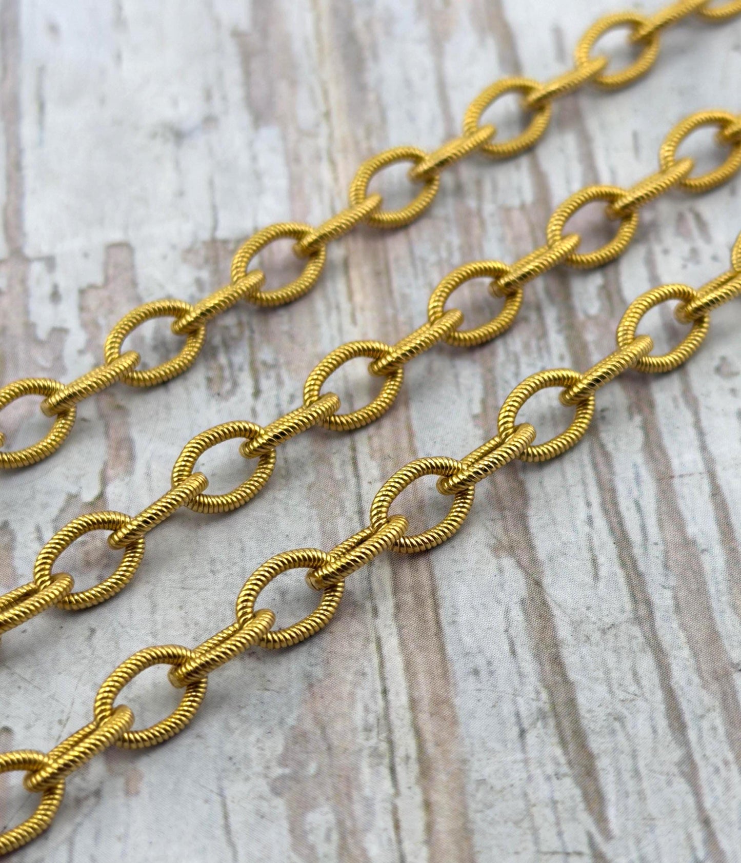 8x5mm Oval Textured Cable Chain, Antiqued 18k Gold Plated - G114-CH