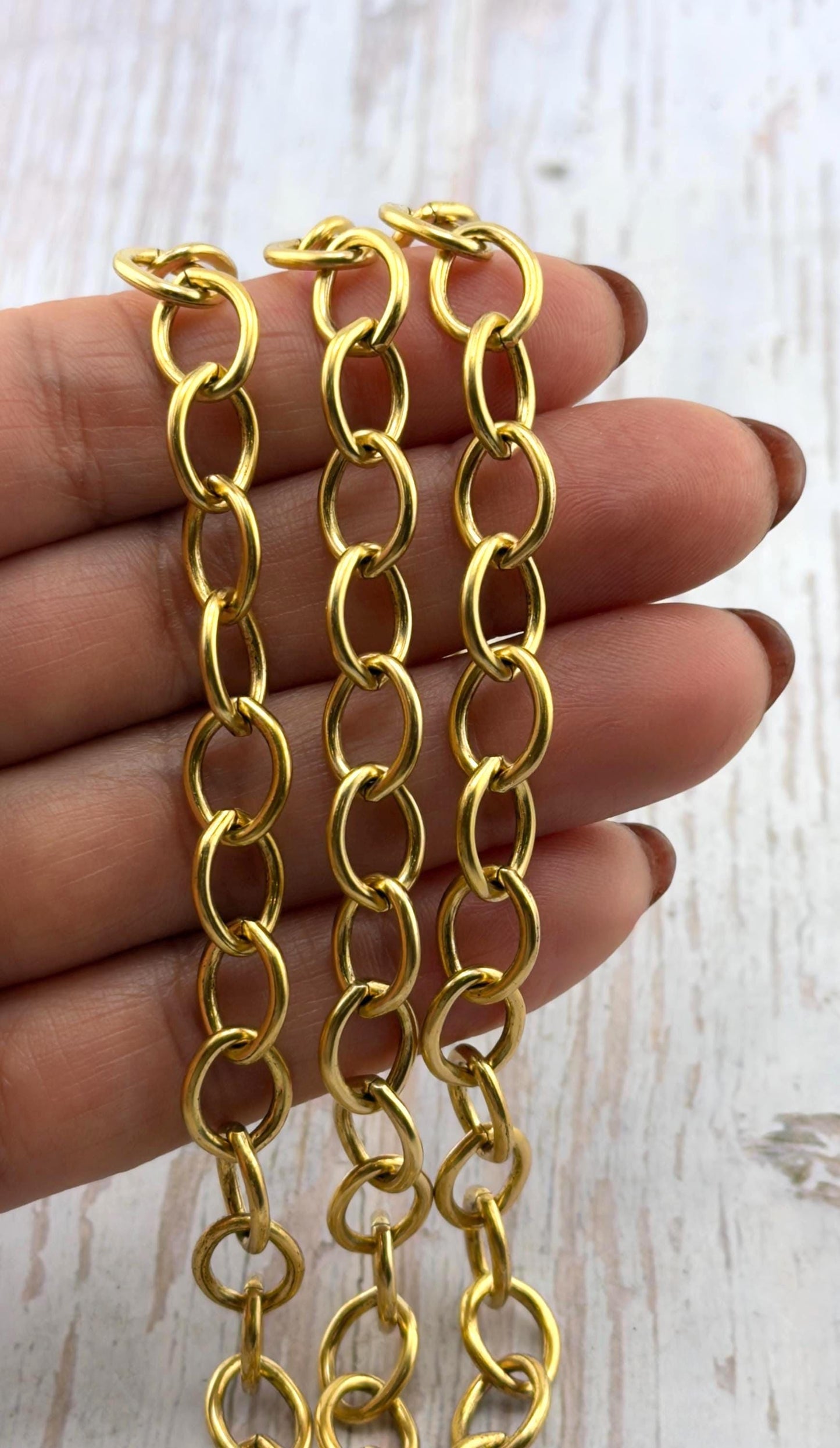 Cadena Ovalada Gruesa Tipo Cable, Bañada en Oro de 18k Envejecido - G105-CH