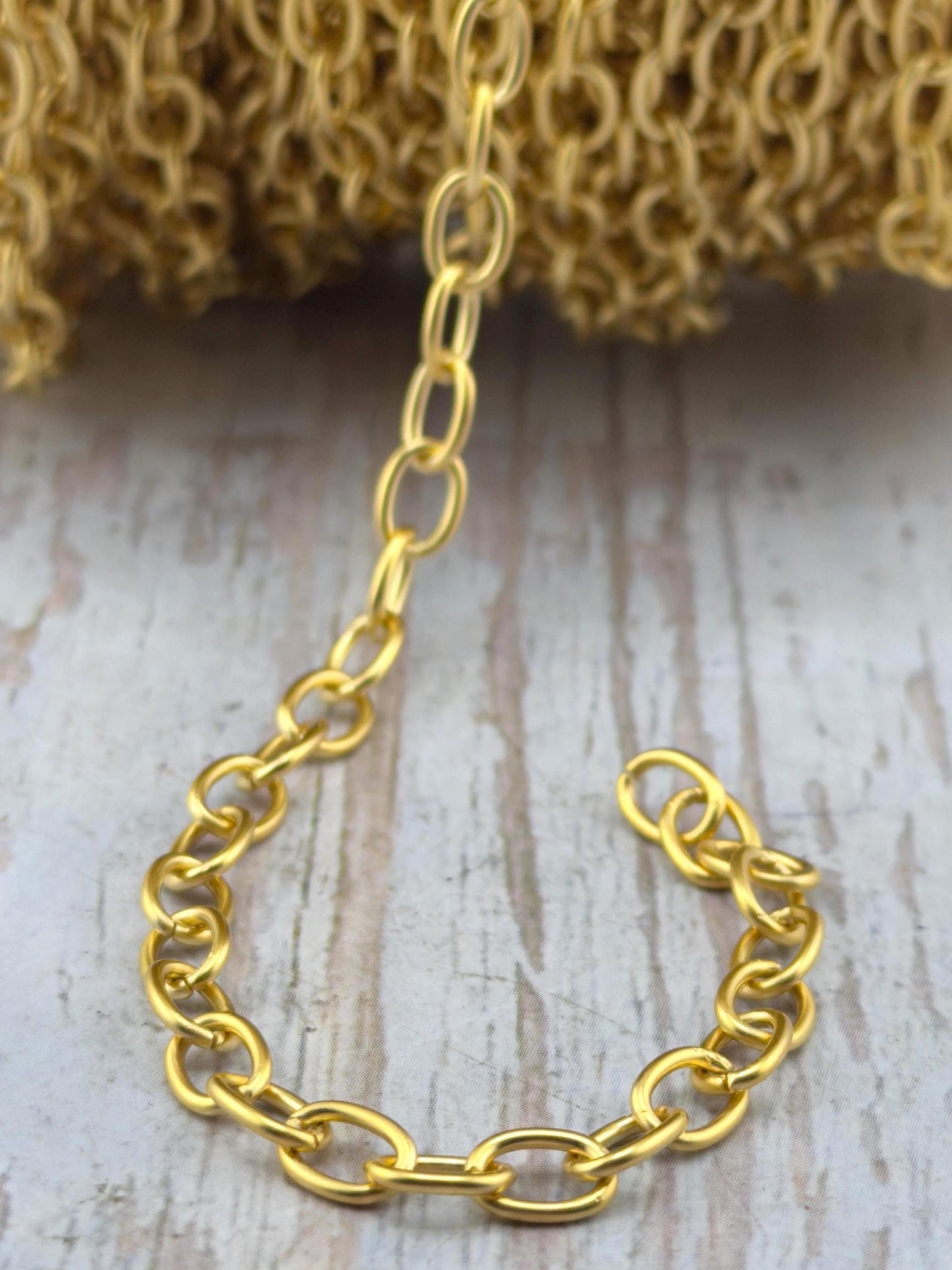 5x7mm Oval Cable Chain, Satin 18k Gold Plated - S083-CH
