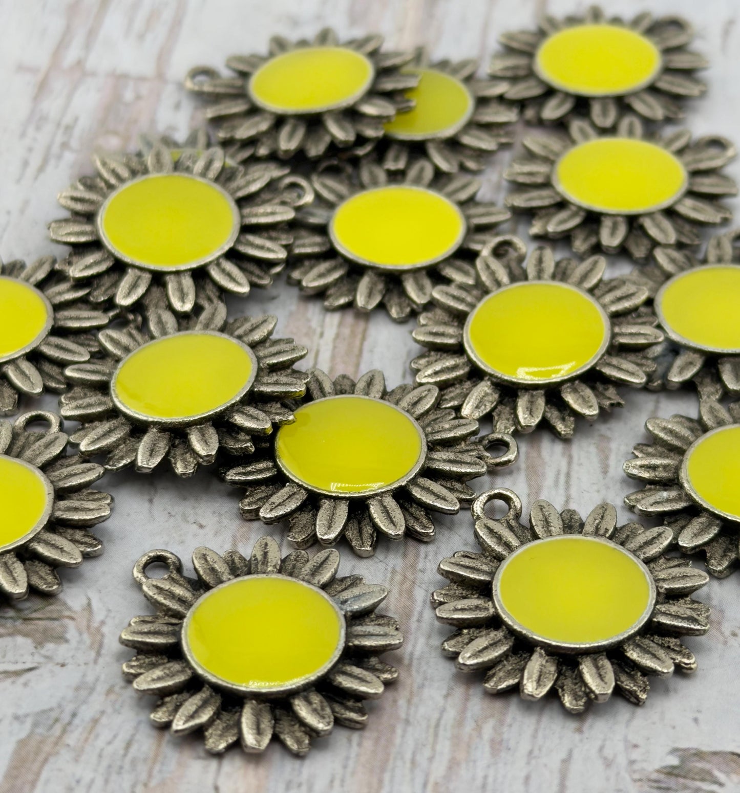 Lemon-Yellow Flower Charm, Antiqued Pewter - PT648