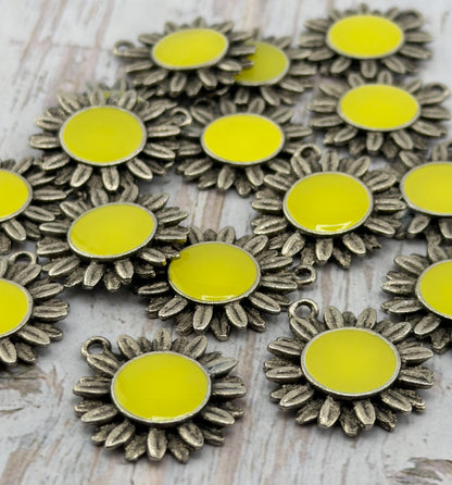 Lemon-Yellow Flower Charm, Antiqued Pewter - PT648
