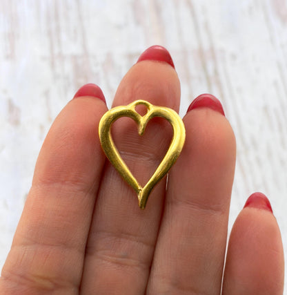 Pendentif cœur ouvert torsadé, plaqué or 18 carats satiné - ST598
