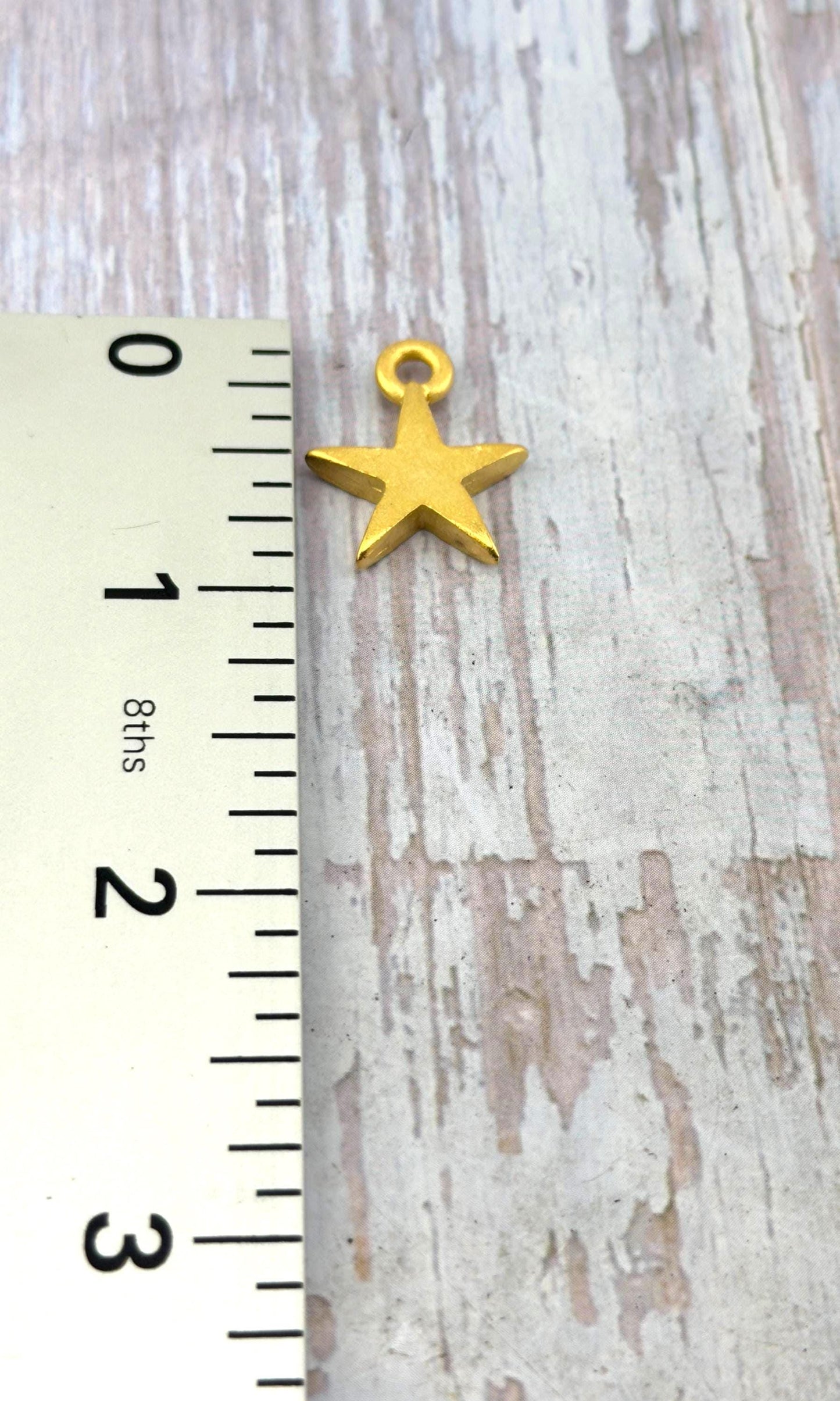 Small Star Charm, Satin 18k Gold Plated - ST670