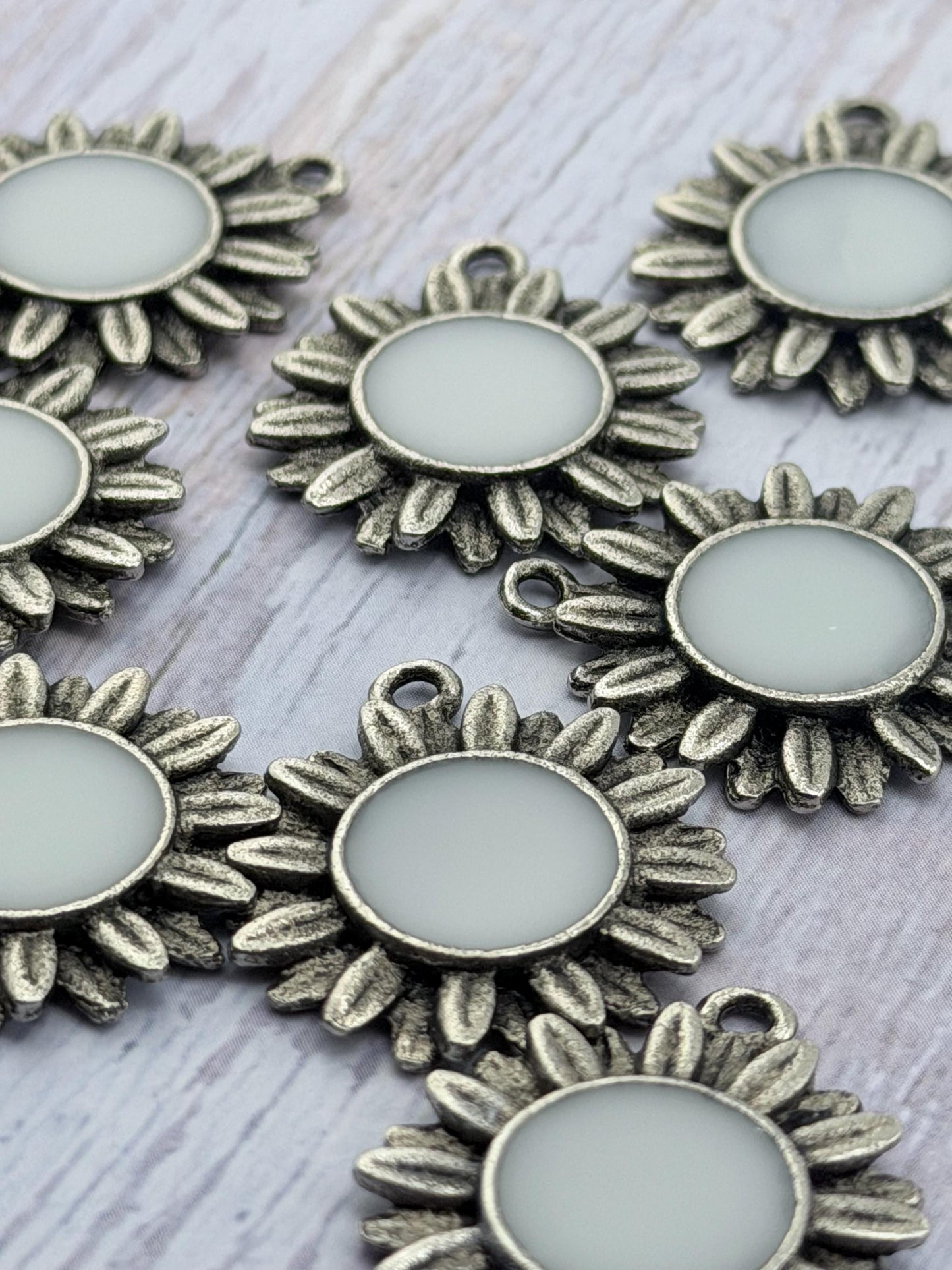 Large White Artisan Flower Charm, Antiqued Pewter - PT649