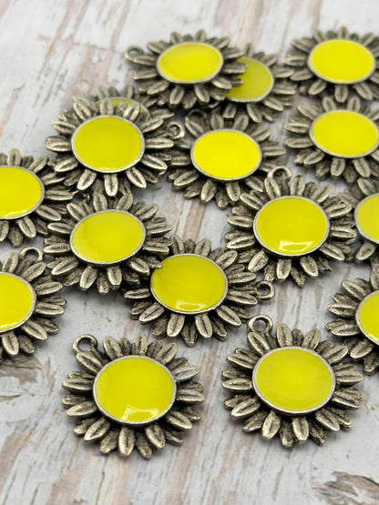 Lemon-Yellow Flower Charm, Antiqued Pewter - PT648