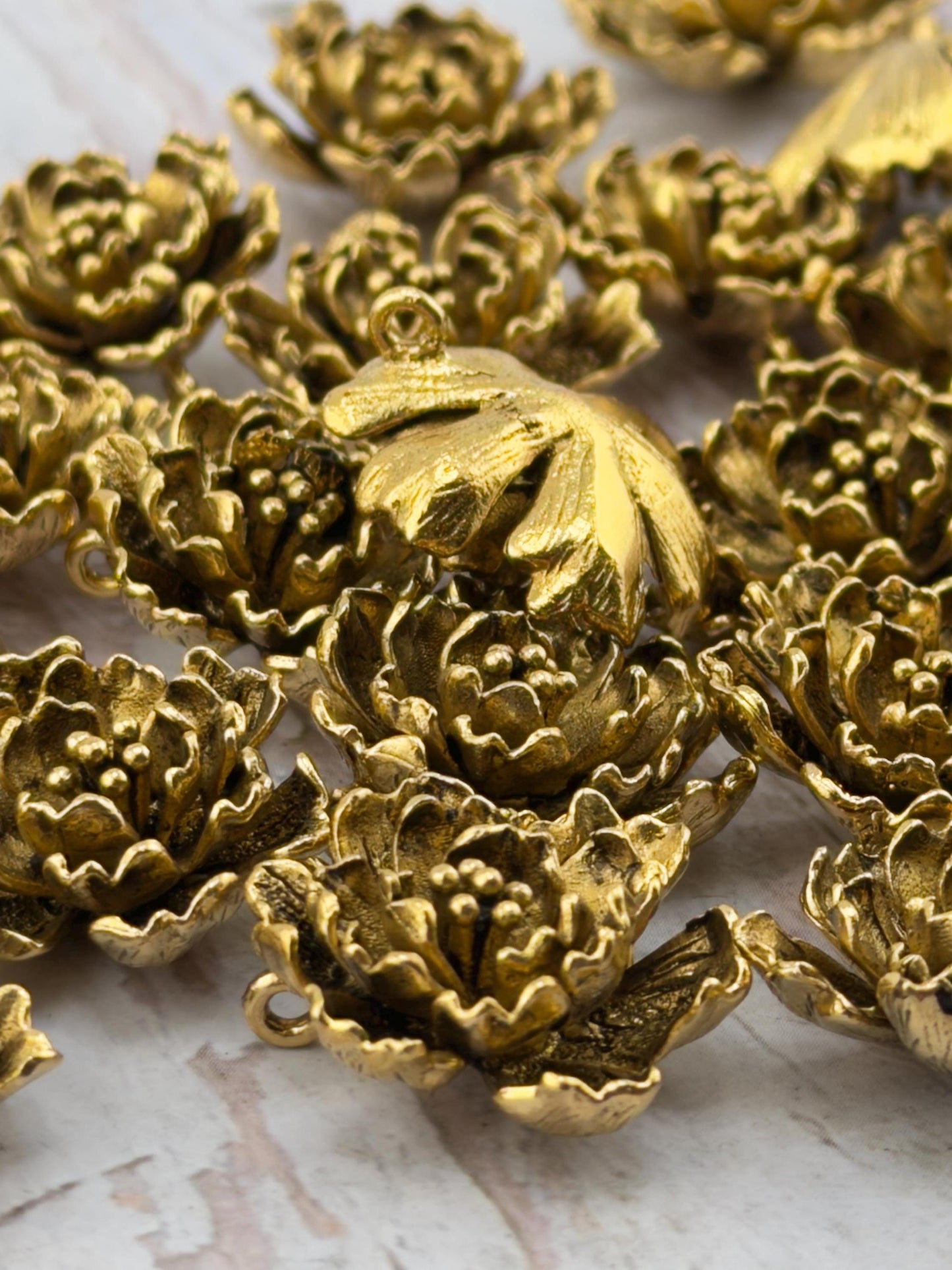 3D Flower Charm, Antiqued 18k Gold Plated - AG607
