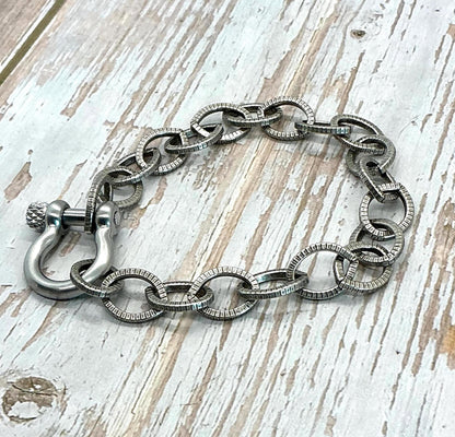 Cadena de Eslabones Ovalados con Textura Gruesa, Bañada en Peltre Envejecido - P010-CH