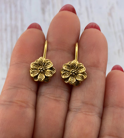 Supports de boucles d'oreilles fleuries (lot de 2), plaqué or 18 carats vieilli - AG691