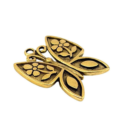 Breloque papillon artisanale moyenne, plaquée or 18 carats vieilli - AG681