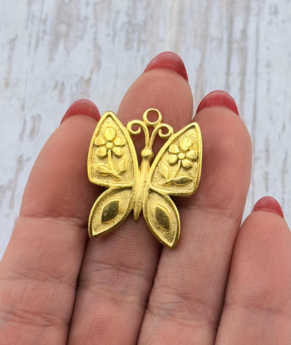 Breloque Papillon Artisanale, Plaqué Or 18 carats Satiné - ST665