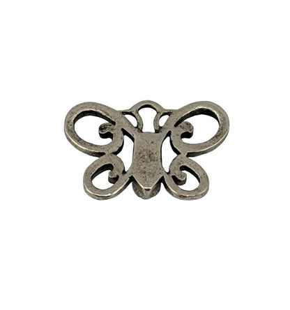 Petit charm papillon bohème artisanal, étain vieilli - PT653