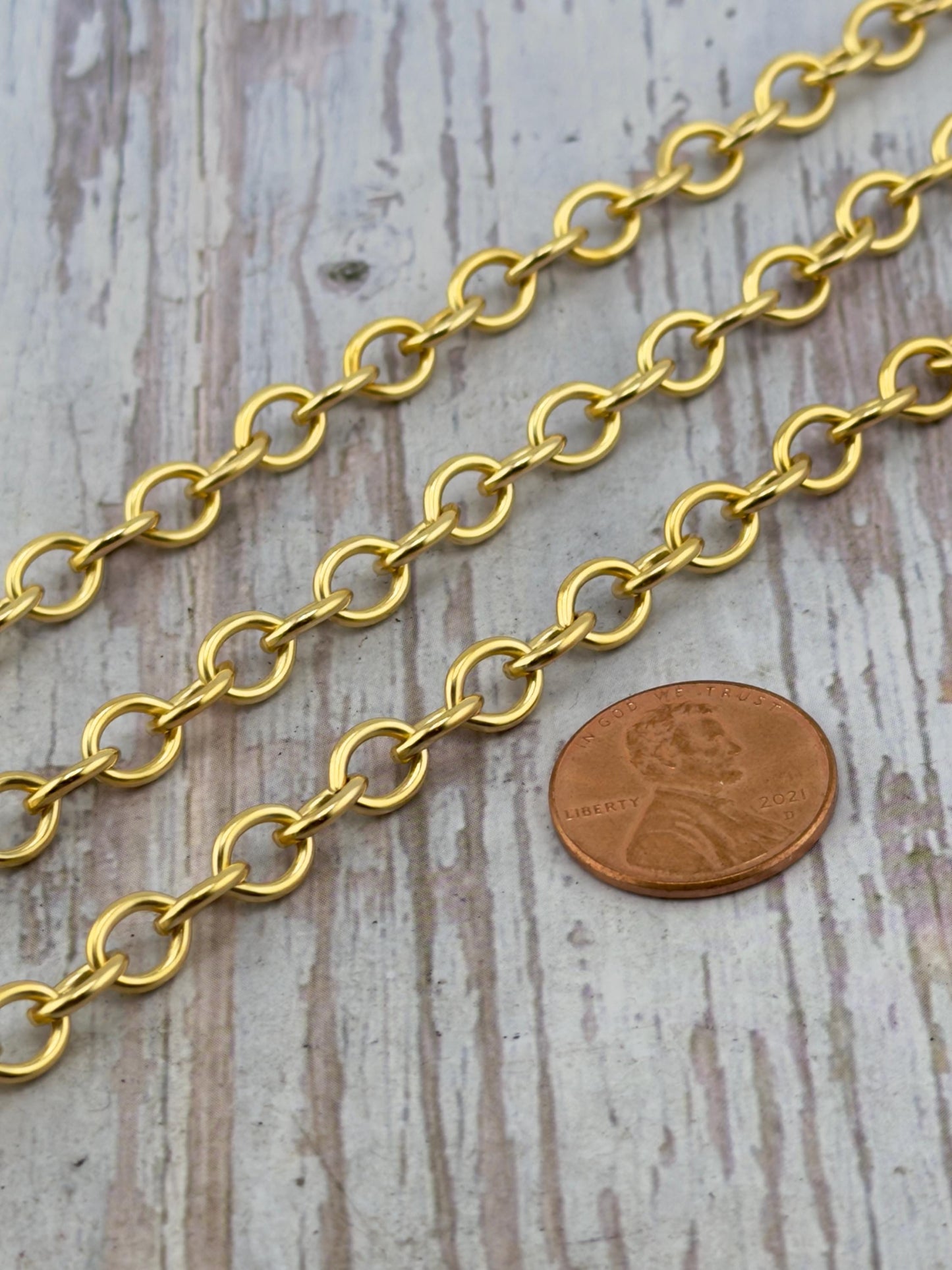 Chaîne Câble Ovale Moyenne Lisse, Apprêts en Plaqué Or 18 carats Satiné - S148-CH