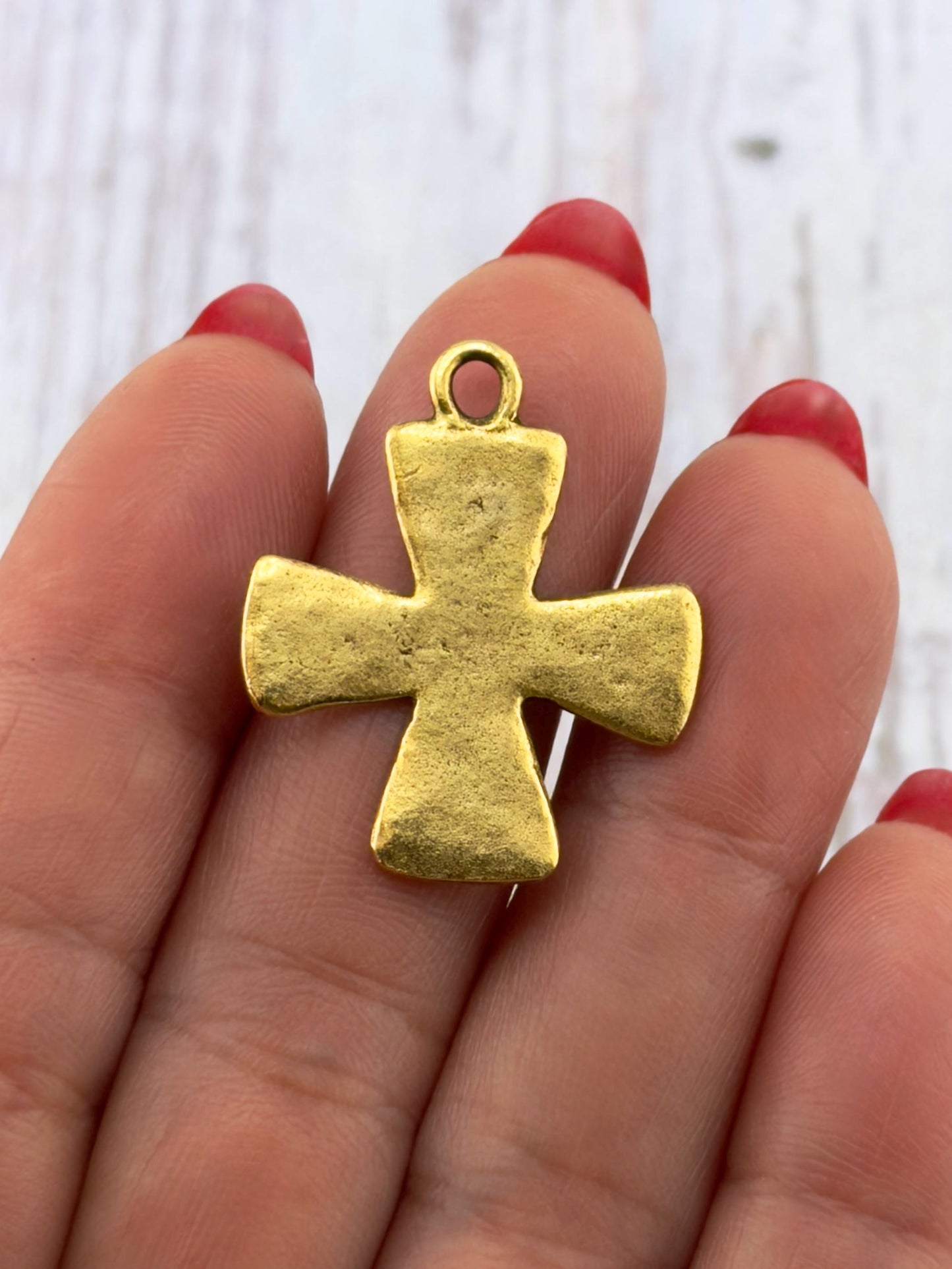 Grand pendentif croix, or 18 carats vieilli - AG049