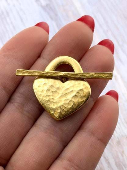 Hammered Heart Toggle Clasp, Antiqued 18k Gold Plated - AG047