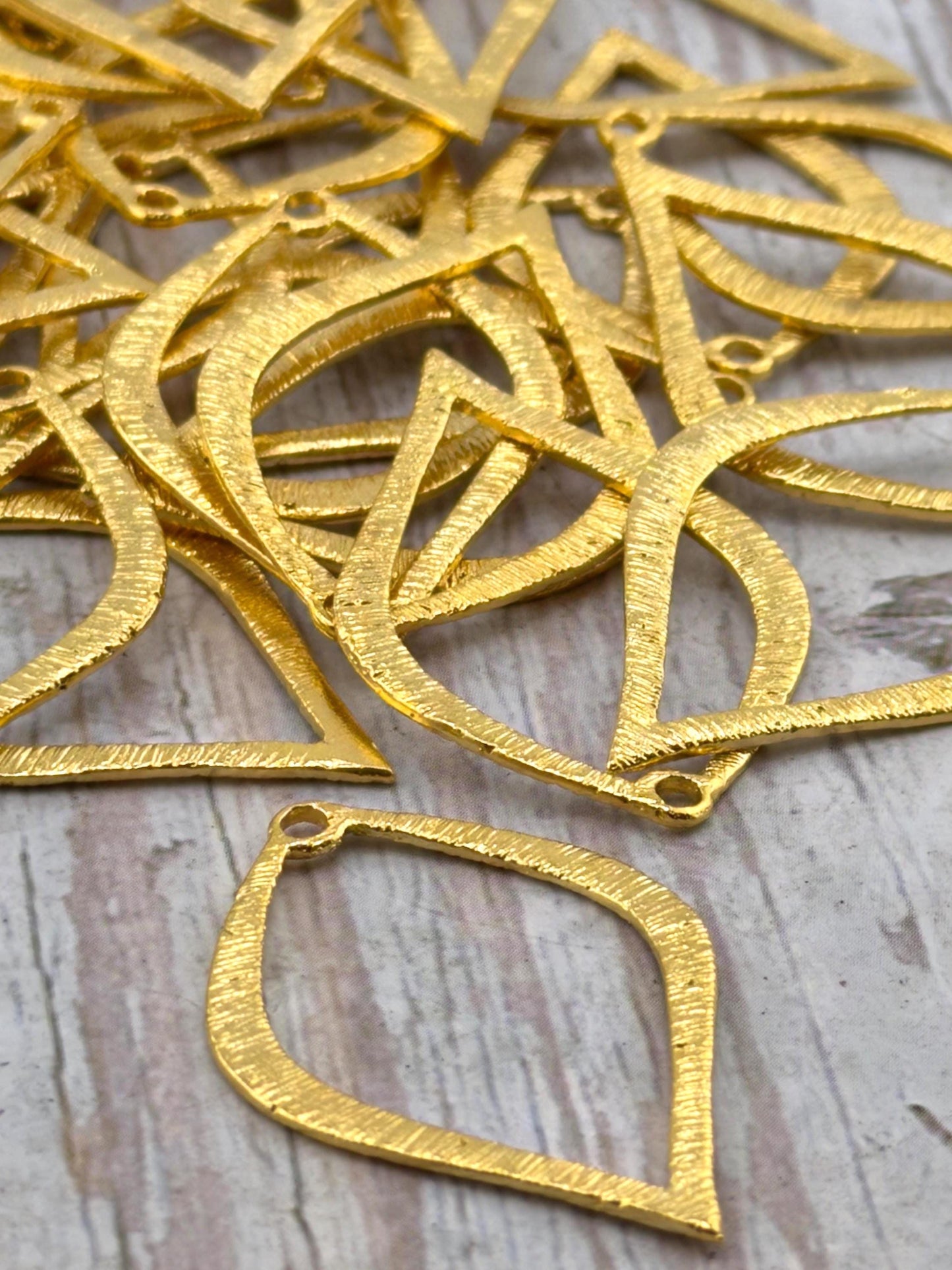 Large Teardrop Loop, Satin 18K Gold Plated- ST605