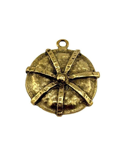 Breloque radieuse martelée, plaquée or 18 carats vieilli - AG070